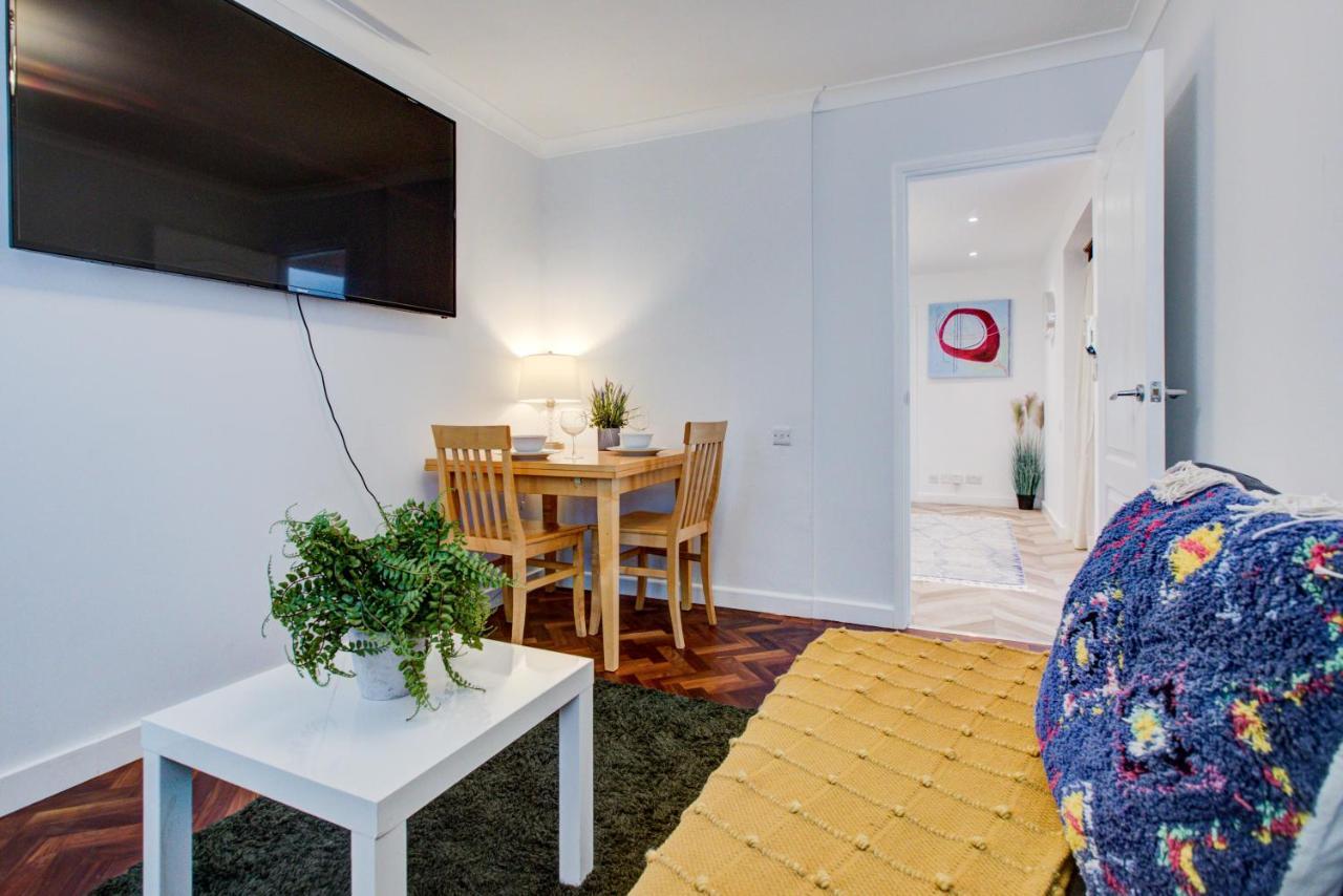 3-Bedroom, 3-Baths Apartment In Super Posh Marylebone, Central London, W1 Exterior foto